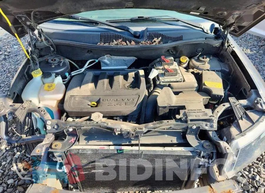 1C4NJDEB2HD164892 Photo# 11