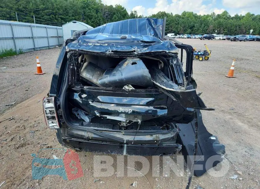 1C4NJRFB4HD138550 Photo# 6