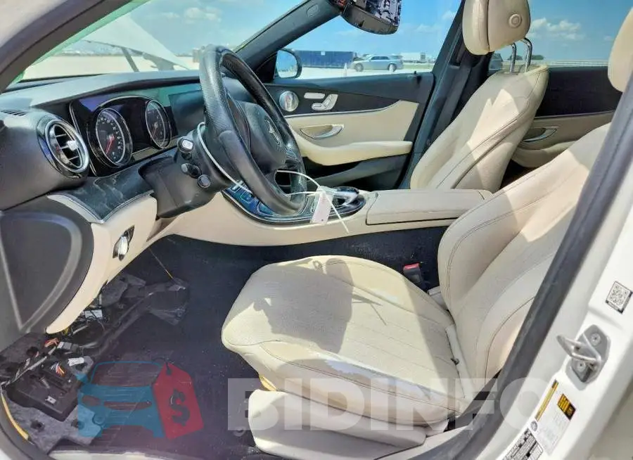 WDDZF4JB3HA171558 Photo# 7