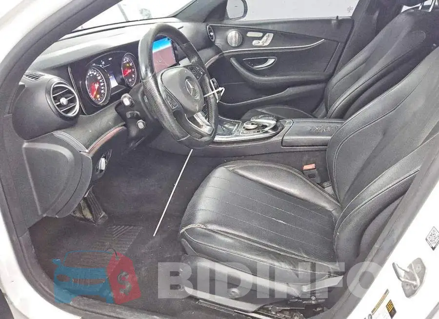 WDDZF4JB9HA106780 Photo# 7