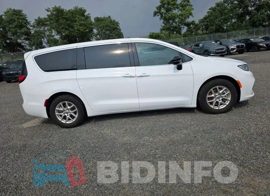 2C4RC1BG8SR512113 Photo# 14