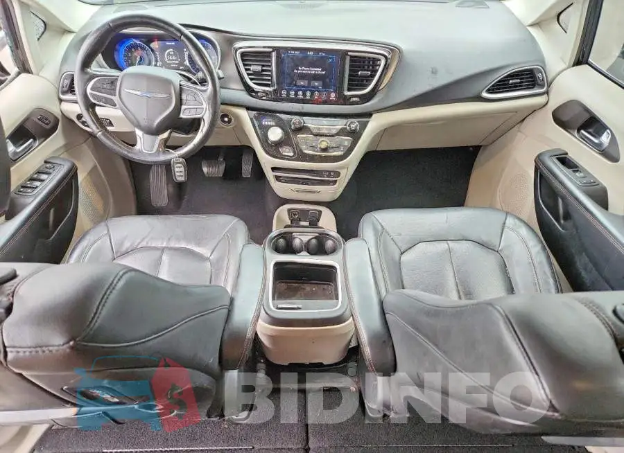 2C4RC1EGXLR172816 Photo# 8