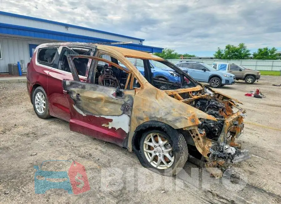 2C4RC1FG4LR281853 Photo# 4