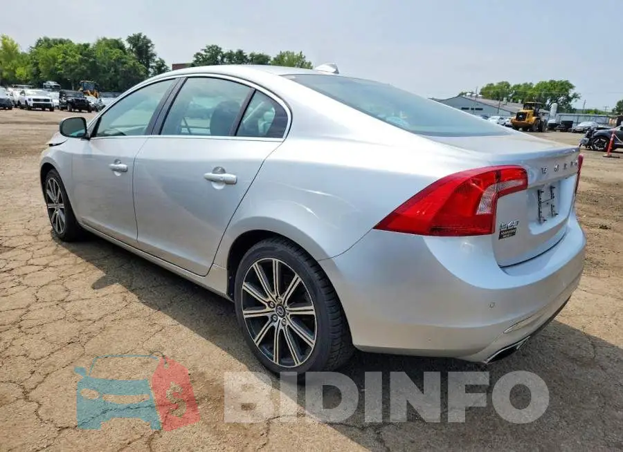 LYV402TM2HB126709 Photo# 2