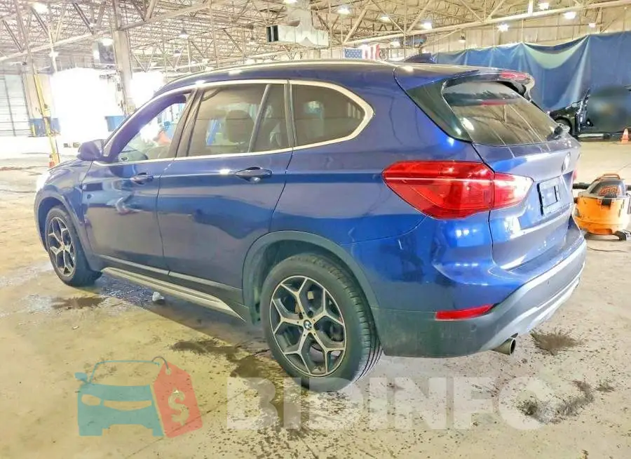 WBXHT3C3XJ5F92471 Photo# 2