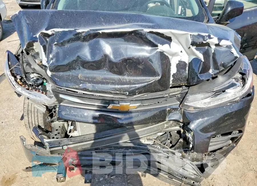 3GNCJLSB6LL318438 Photo# 11
