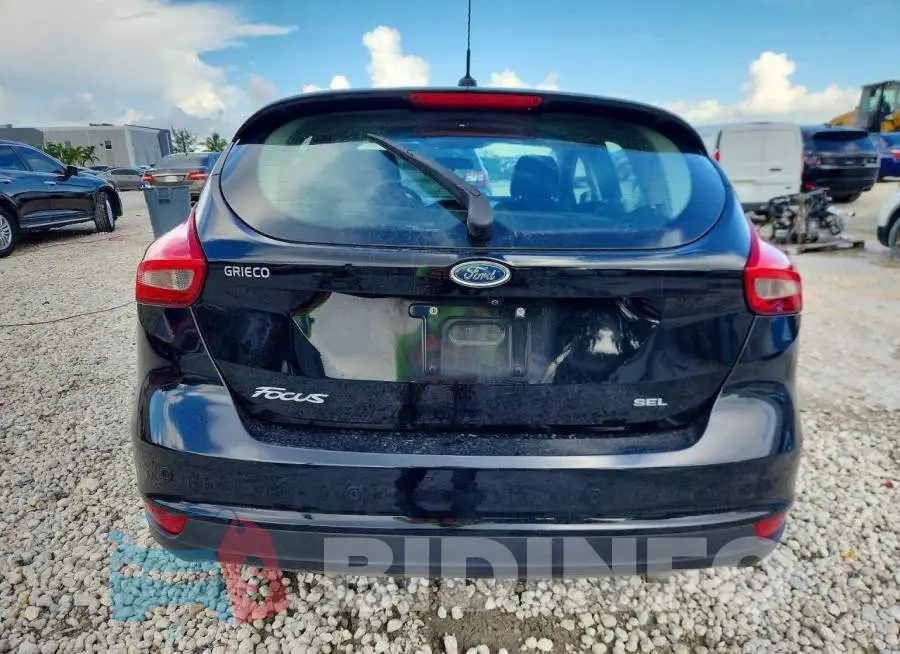 1FADP3M28JL265863 Photo# 6