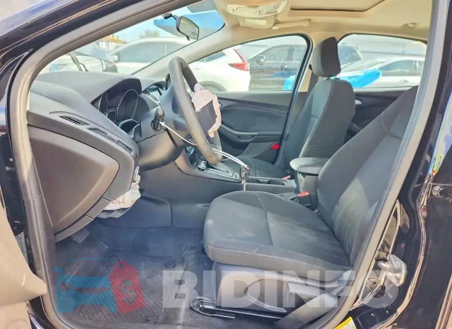 1FADP3M28JL265863 Photo# 7