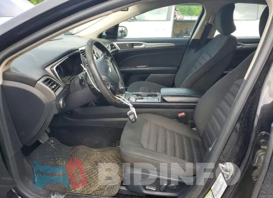 3FA6P0HD4KR112144 Photo# 7