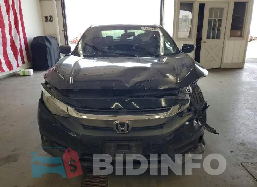 19XFC1F72HE202384 Photo# 5