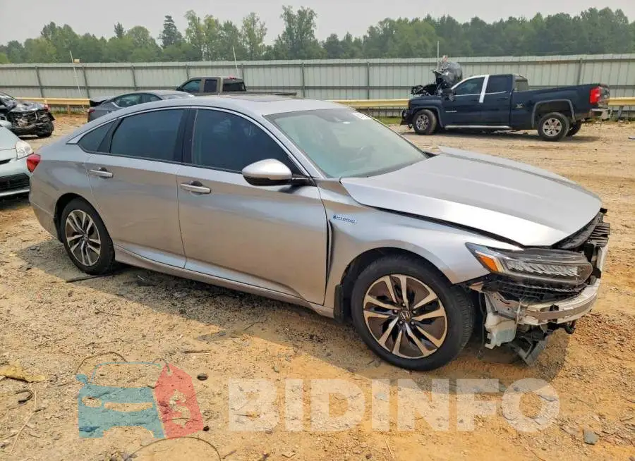 1HGCV3F94KA019574 Photo# 4