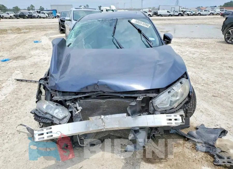 2HGFC2F74HH531860 Photo# 5