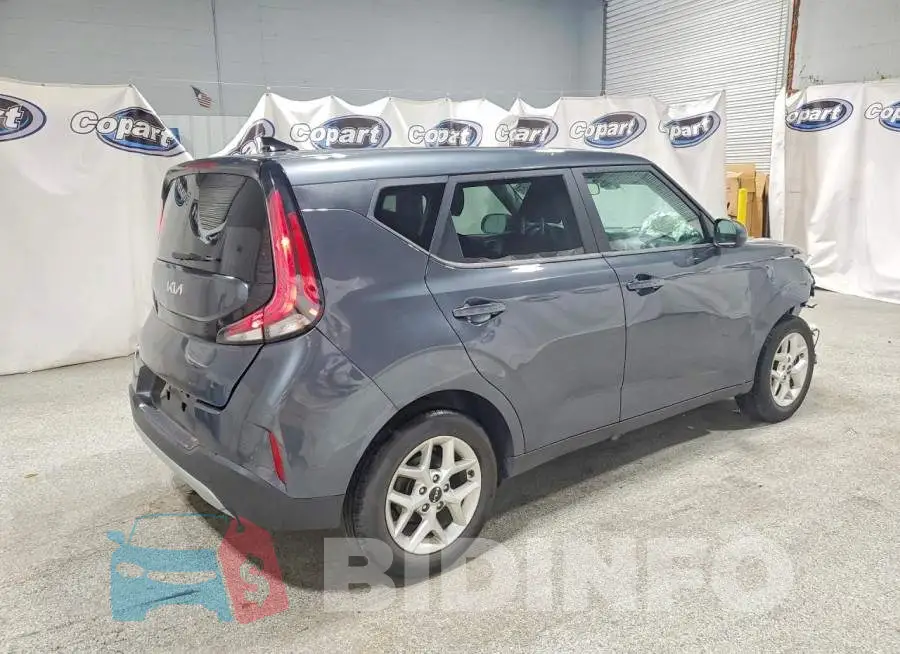 KNDJ23AU0P7879910 Photo# 3