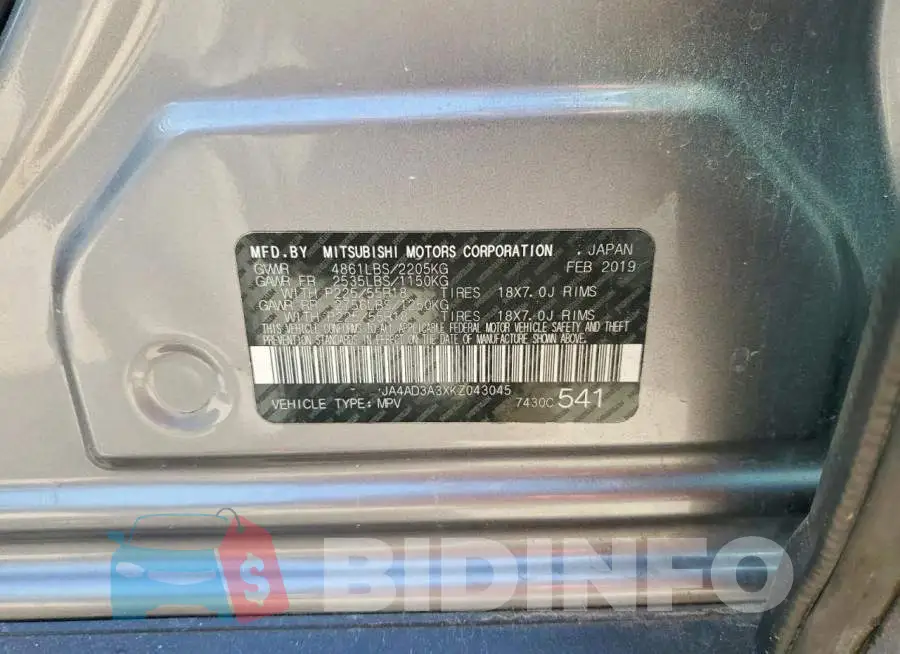 JA4AD3A3XKZ043045 Photo# 14