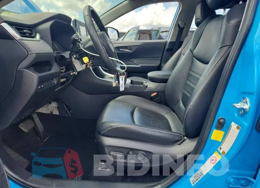 JTMC1RFV8KD503143 Photo# 7