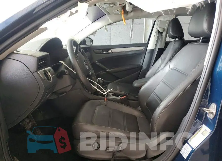 1VWSA7A32NC007946 Photo# 7