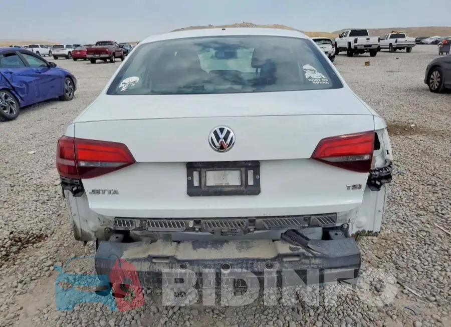 3VW2B7AJ5HM214667 Photo# 6