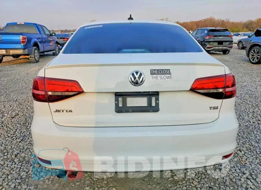 3VWD17AJ2HM353988 Photo# 6