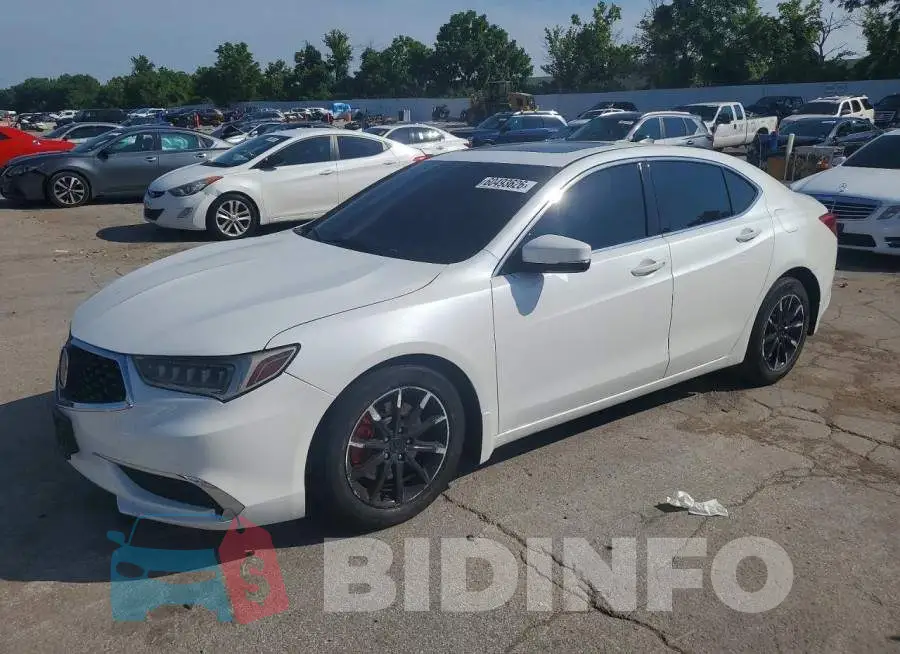 19UUB1F39JA006668 Photo# 1