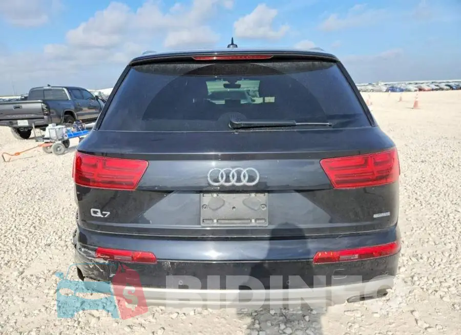 WA1LAAF76KD047673 Photo# 6