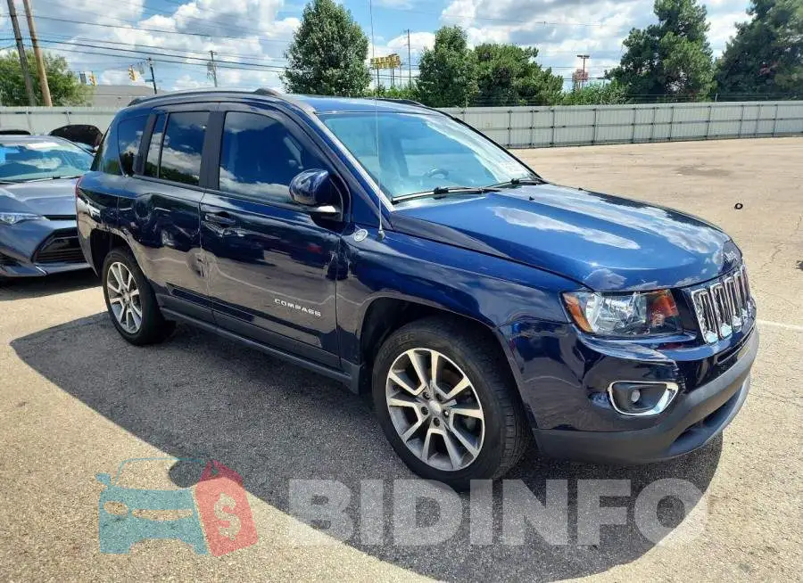 1C4NJDEB1HD112136 Photo# 4