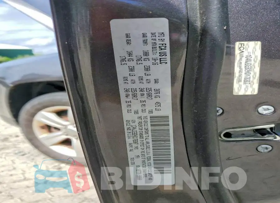 1C4NJDEB2HD178307 Photo# 13