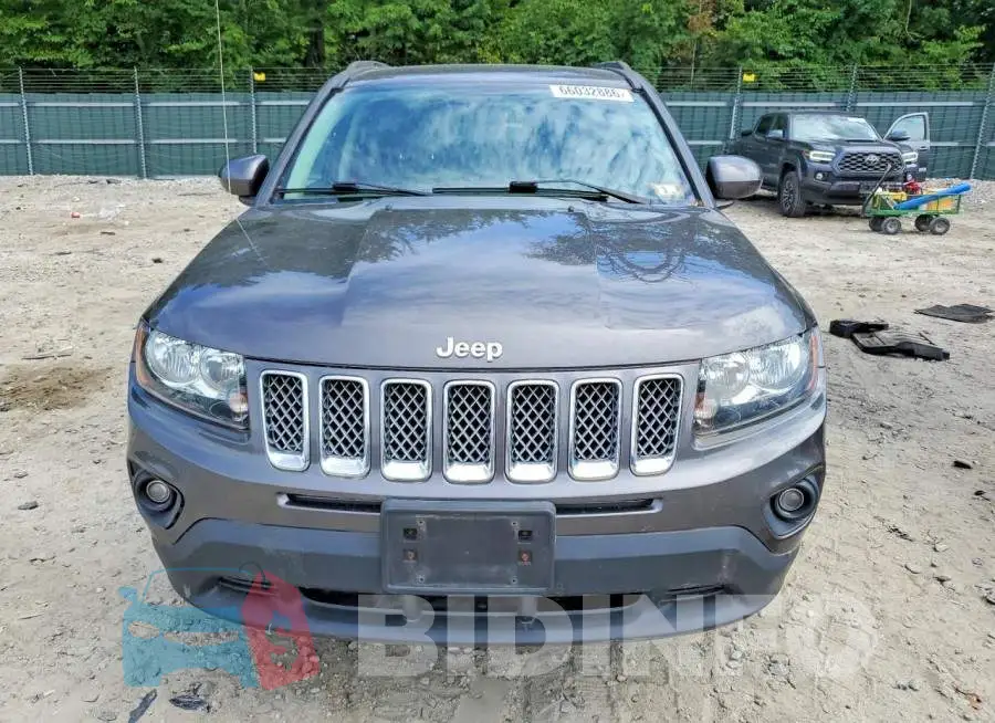 1C4NJDEB2HD178307 Photo# 5
