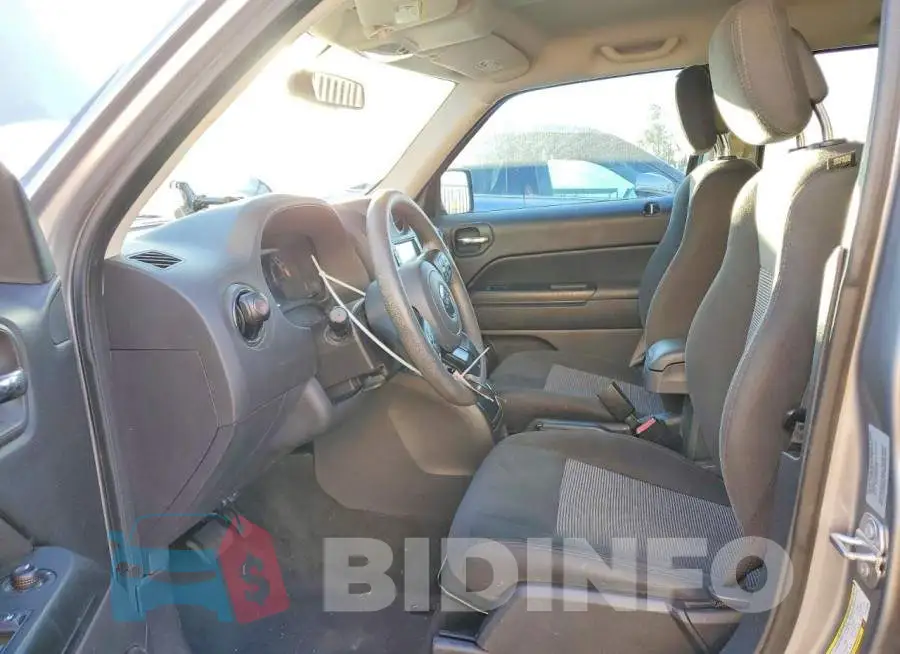 1C4NJPBB2HD166535 Photo# 7