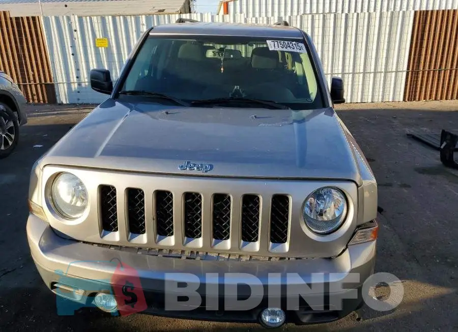1C4NJPBB2HD166535 Photo# 5