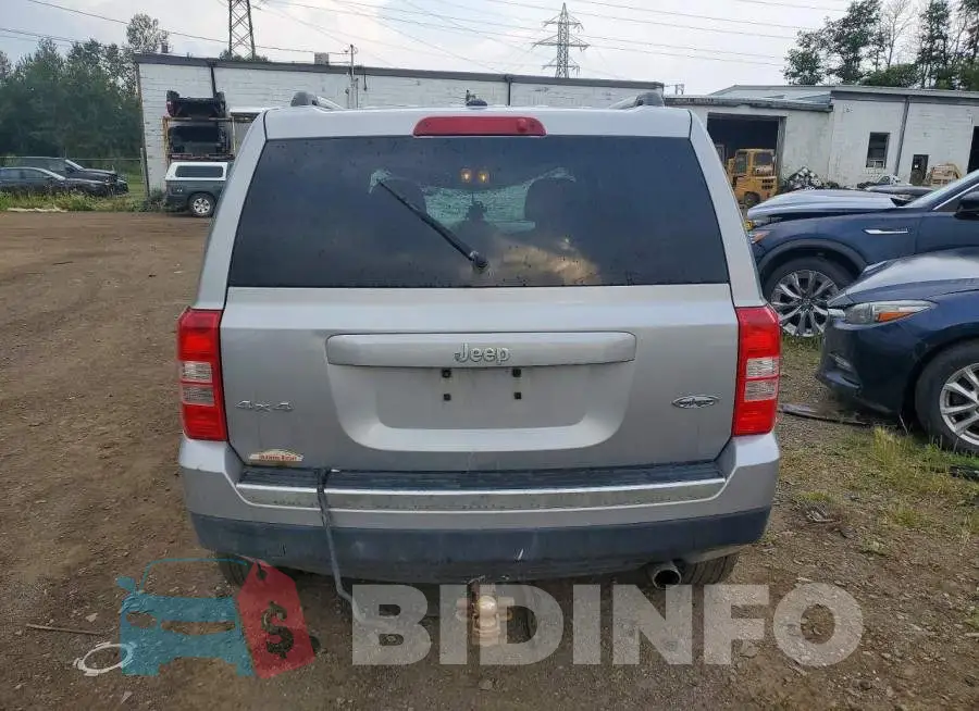 1C4NJRAB7HD180265 Photo# 6
