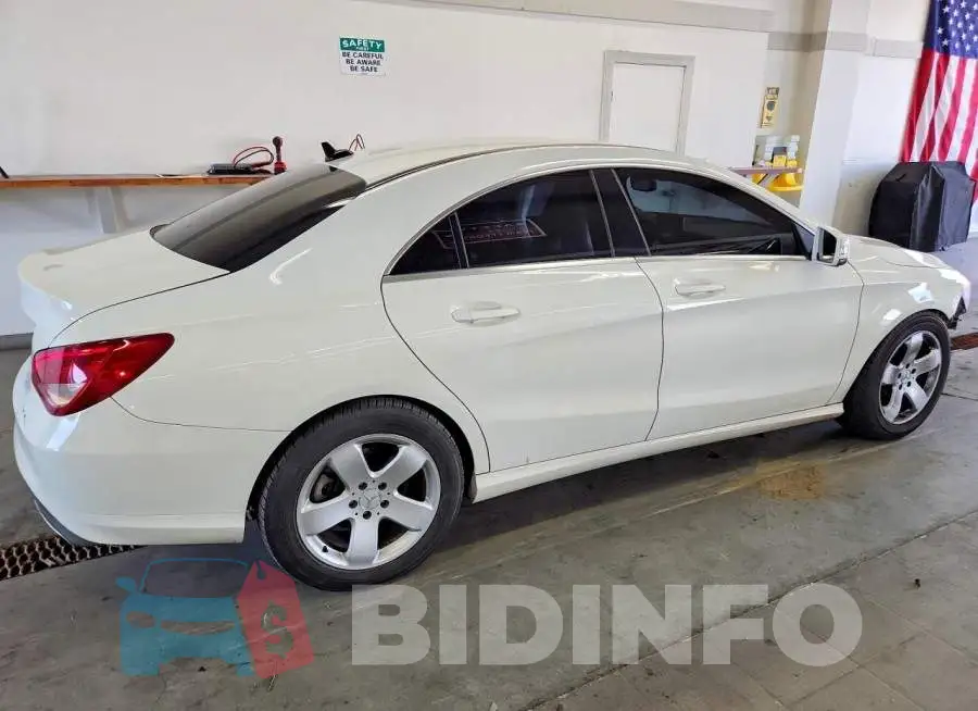WDDSJ4EB6HN410748 Photo# 3