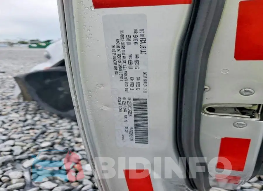 2C3CDXKT5JH285104 Photo# 13