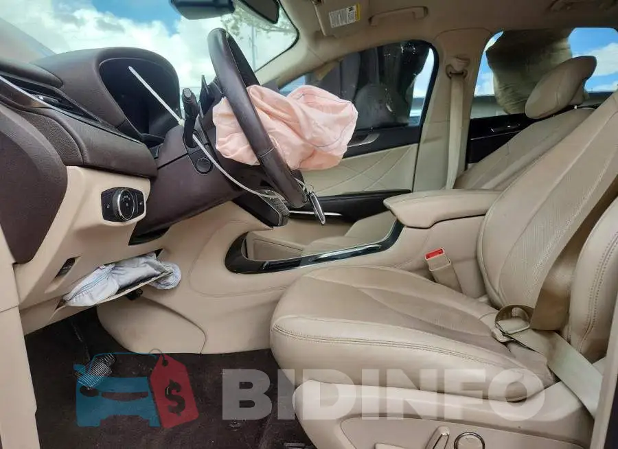 5LMCJ3C98KUL21889 Photo# 7