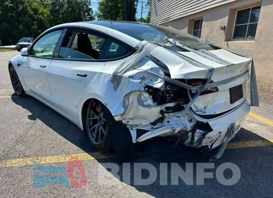 5YJ3E1EA9MF857852 Photo# 2