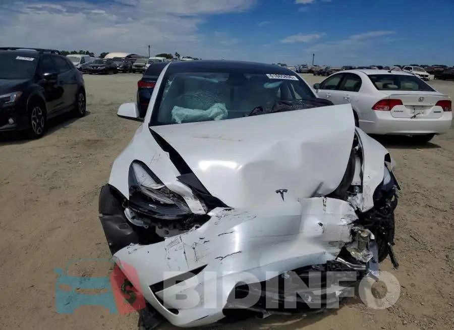 5YJ3E1EAXPF585476 Photo# 5