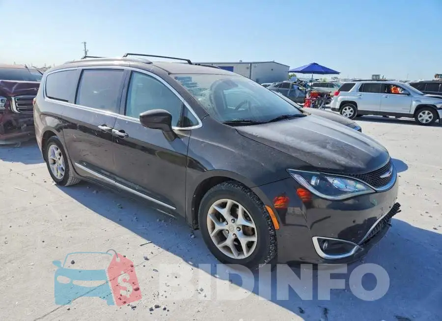 2C4RC1EG6HR622355 Photo# 4