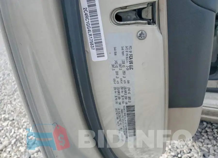 2C4RC1GG4LR175837 Photo# 13