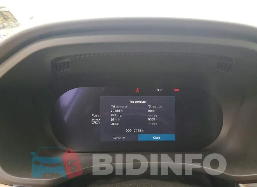 YV4M12RC0T1428363 Photo# 9