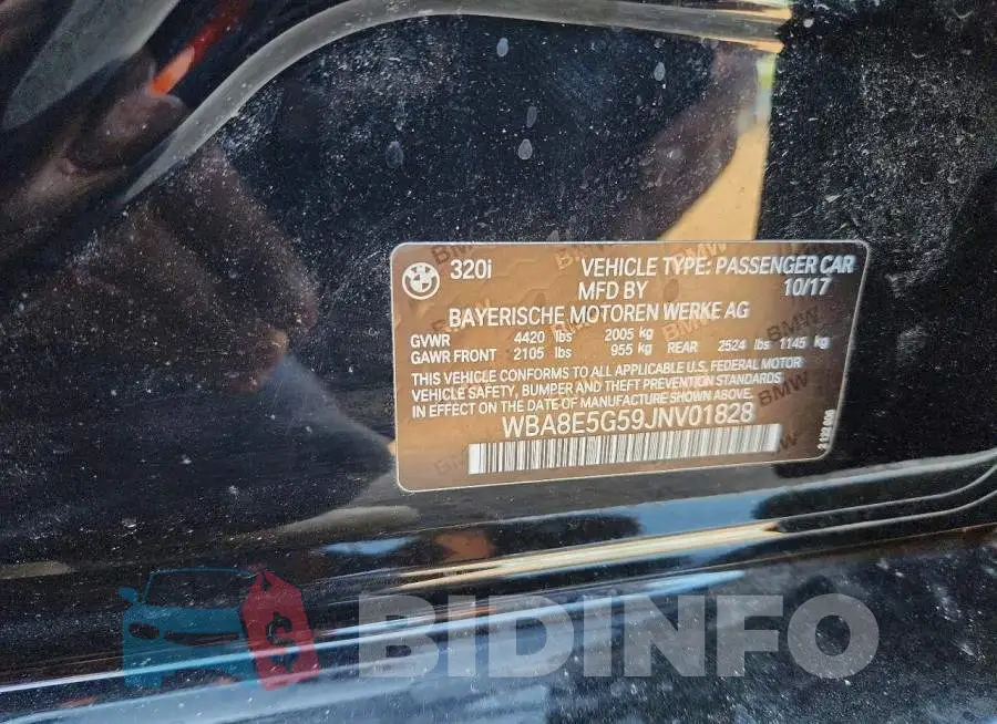 WBA8E5G59JNV01828 Photo# 12