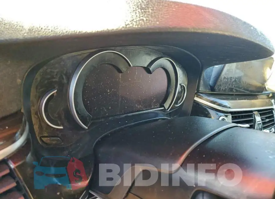 WBAJB1C59JB084611 Photo# 9