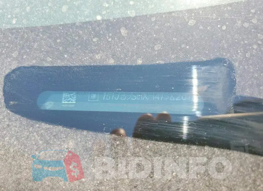 1G1JB5SHXH4158261 Photo# 12