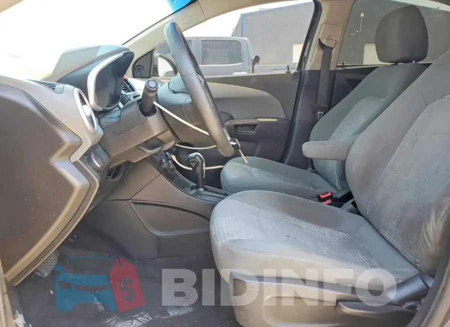1G1JB5SHXH4158261 Photo# 7