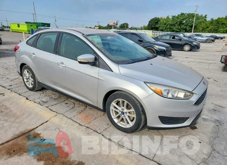 1FADP3F26HL325727 Photo# 4