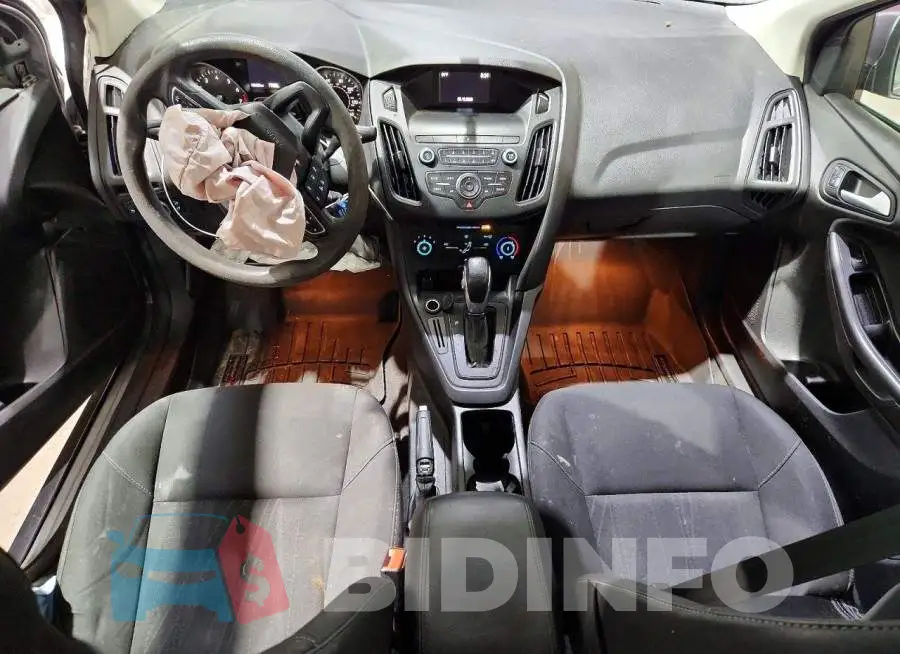 1FADP3F27JL207479 Photo# 8