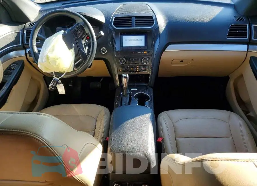 1FM5K8D81HGD18139 Photo# 8