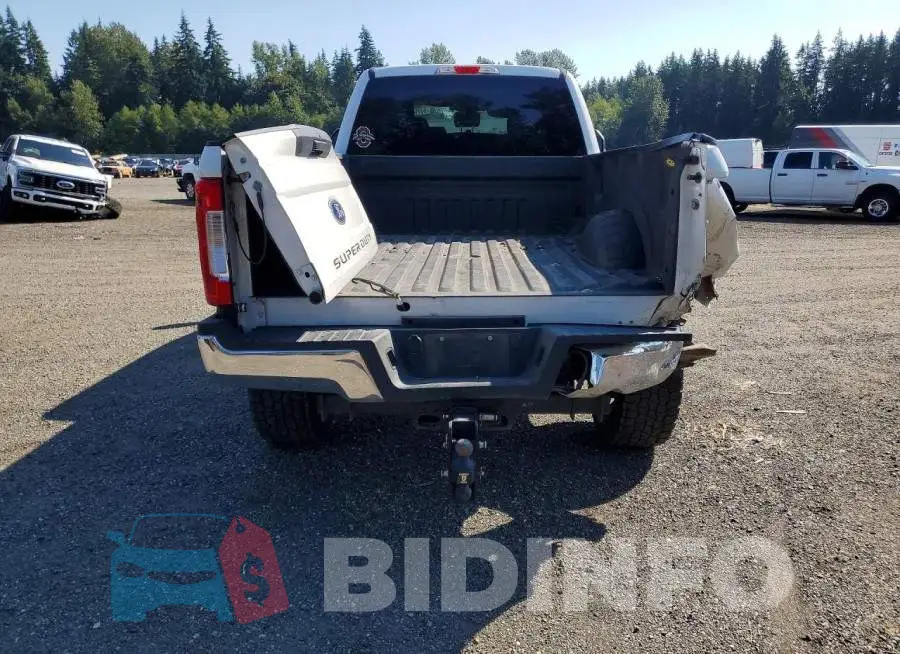 1FT8W3BT8JEB76521 Photo# 6