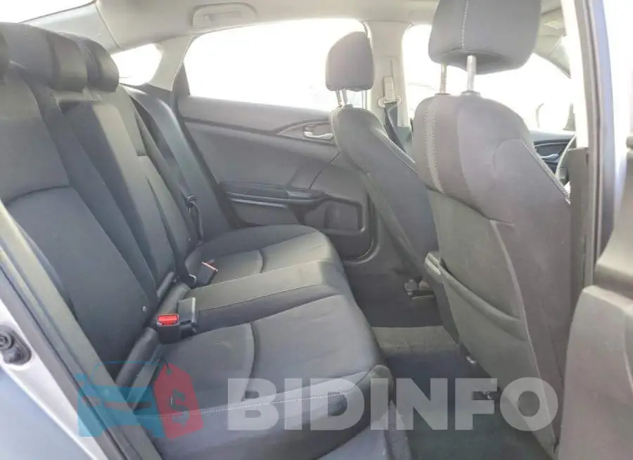 19XFC1F30HE207015 Photo# 10