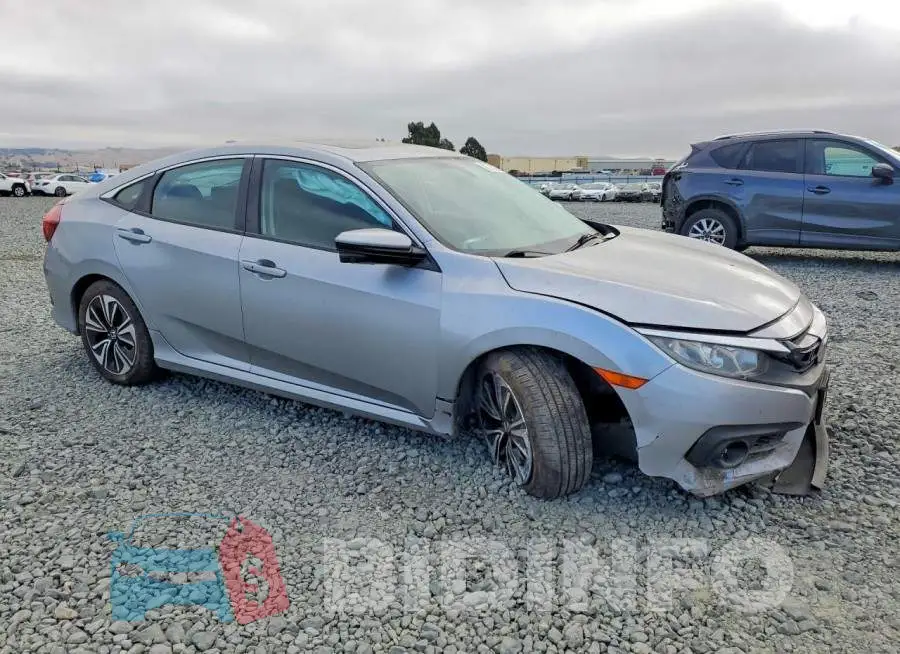 19XFC1F30HE207015 Photo# 4