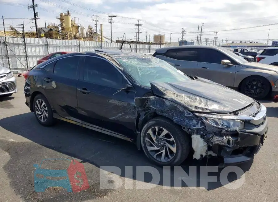 19XFC2F72HE210295 Photo# 4