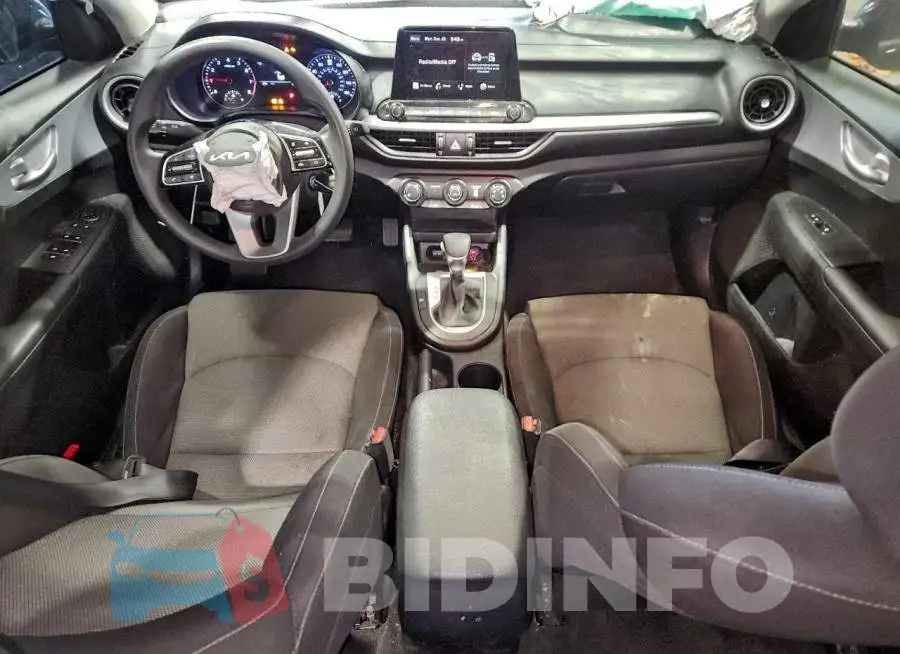 3KPF24AD0RE820211 Photo# 8